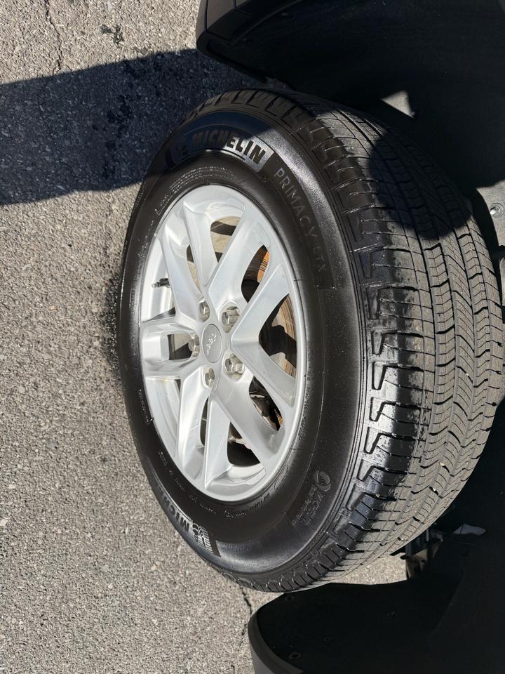 Jeep Grand Cherokee Laredo 4WD 2023