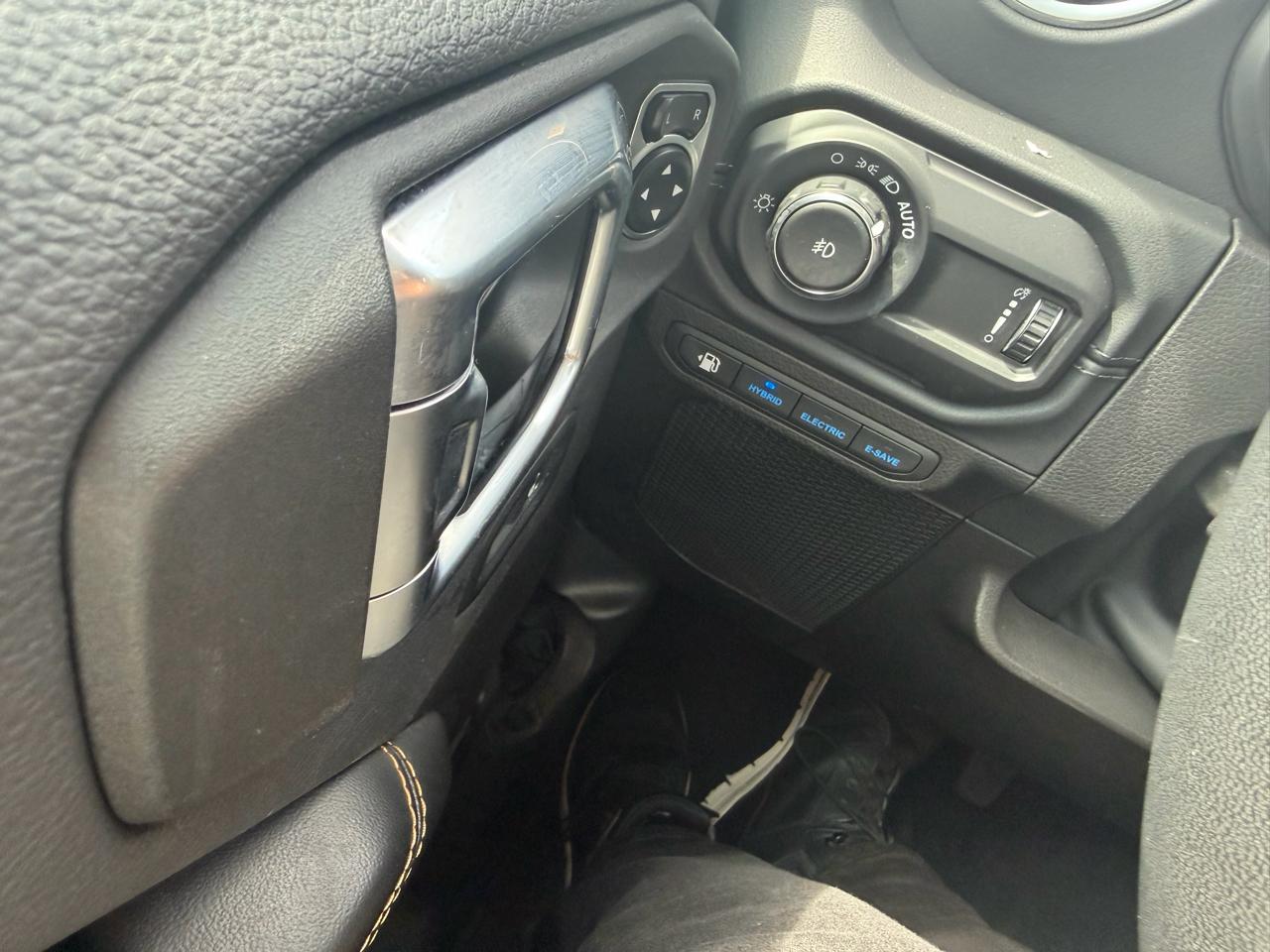 Jeep Wrangler 4xe Sahara 2024