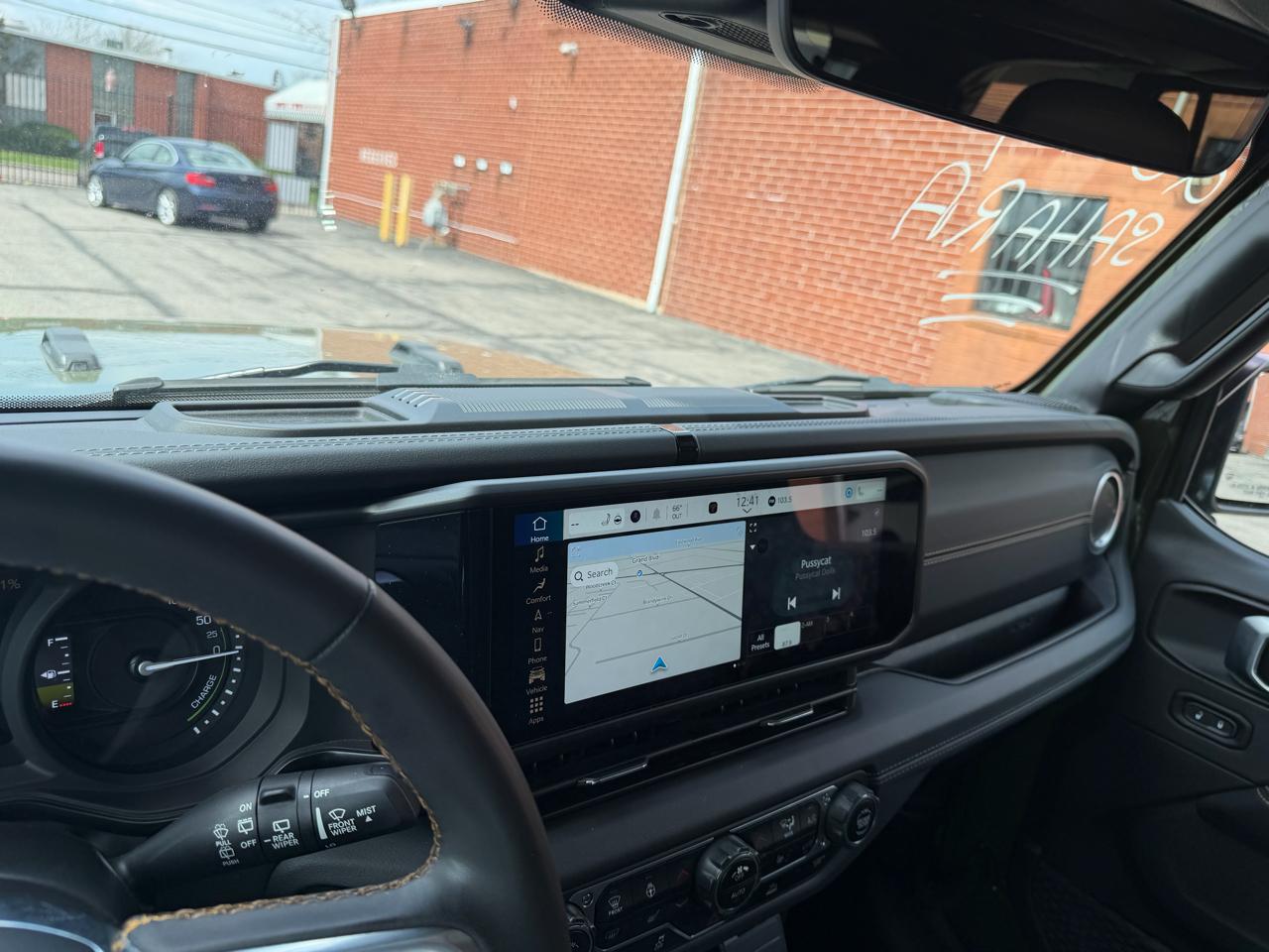 Jeep Wrangler 4xe Sahara 2024