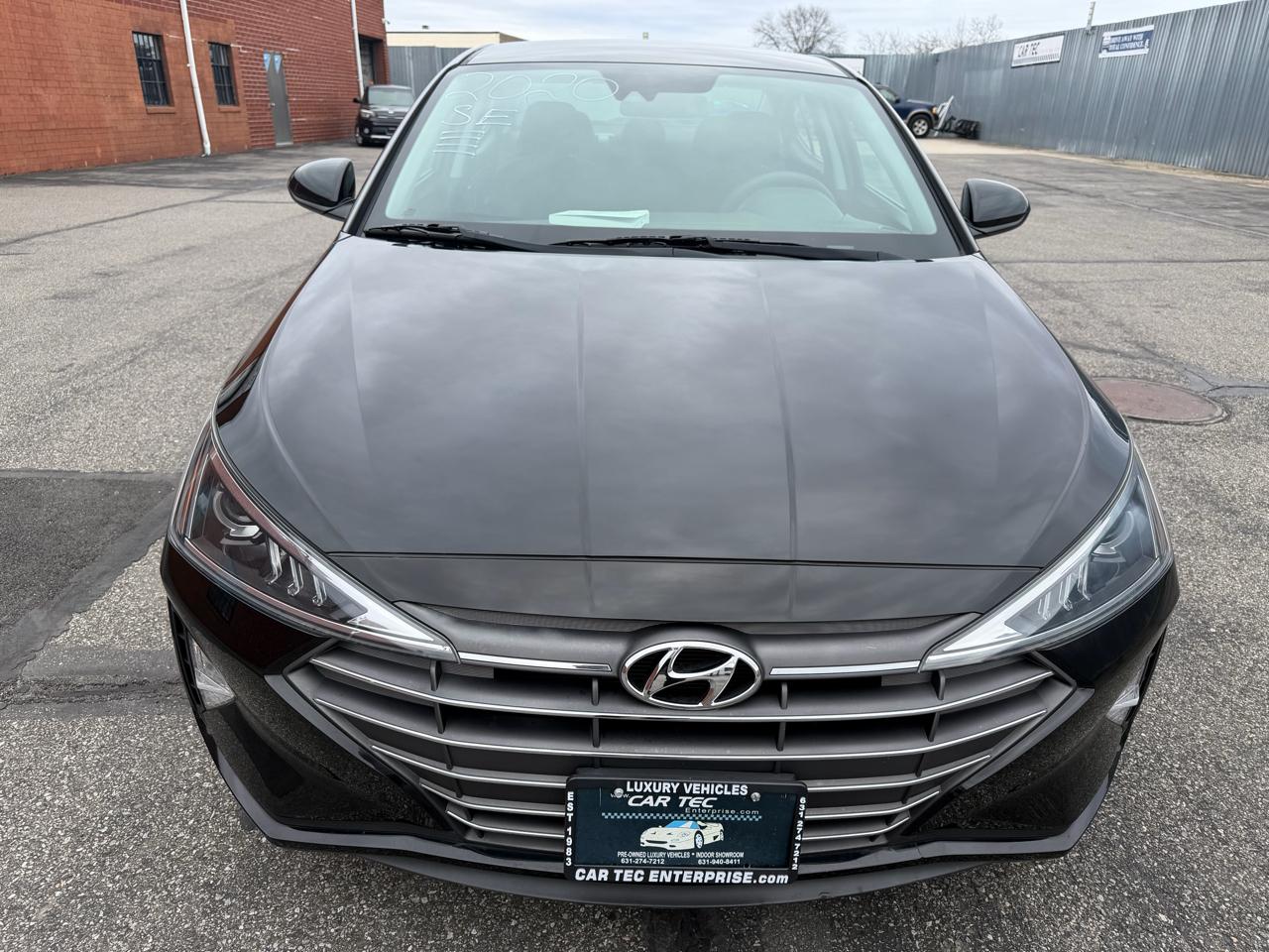Hyundai Elantra SE 6M 2020
