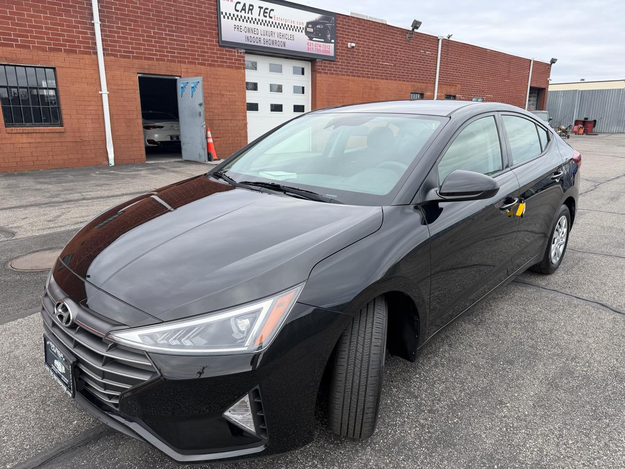 Hyundai Elantra SE 6M 2020