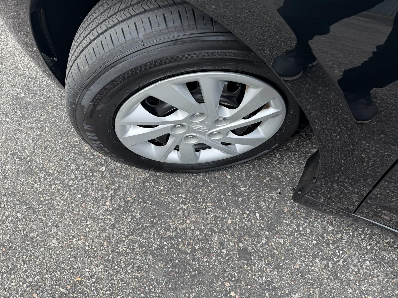 Hyundai Elantra SE 6M 2020