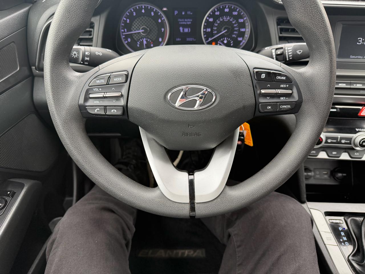 Hyundai Elantra SE 6M 2020