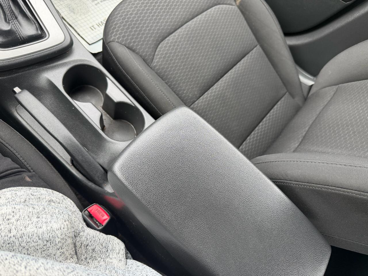 Hyundai Elantra SE 6M 2020