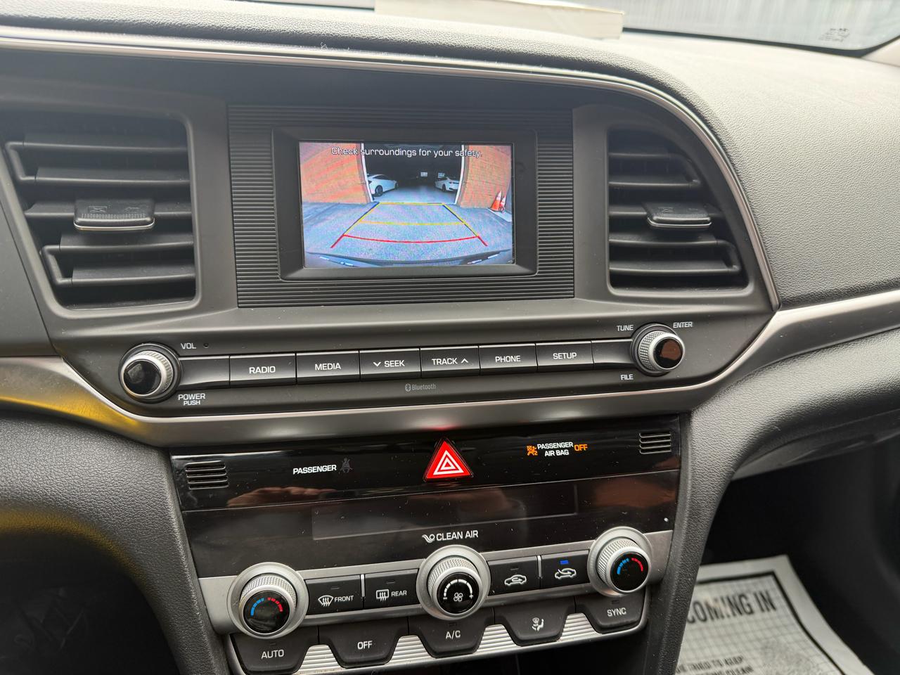 Hyundai Elantra SE 6M 2020
