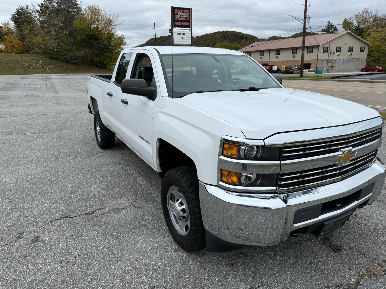 Chevrolet Silverado 2500HD 4WD Crew Cab 153" LT 2017 Chevrolet Silverado 2500HD 4WD Crew Cab 153" LT 2017