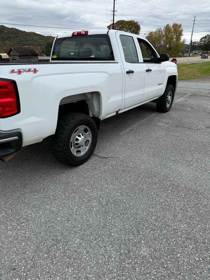 Chevrolet Silverado 2500HD 4WD Crew Cab 153" LT 2017 Chevrolet Silverado 2500HD 4WD Crew Cab 153" LT 2017