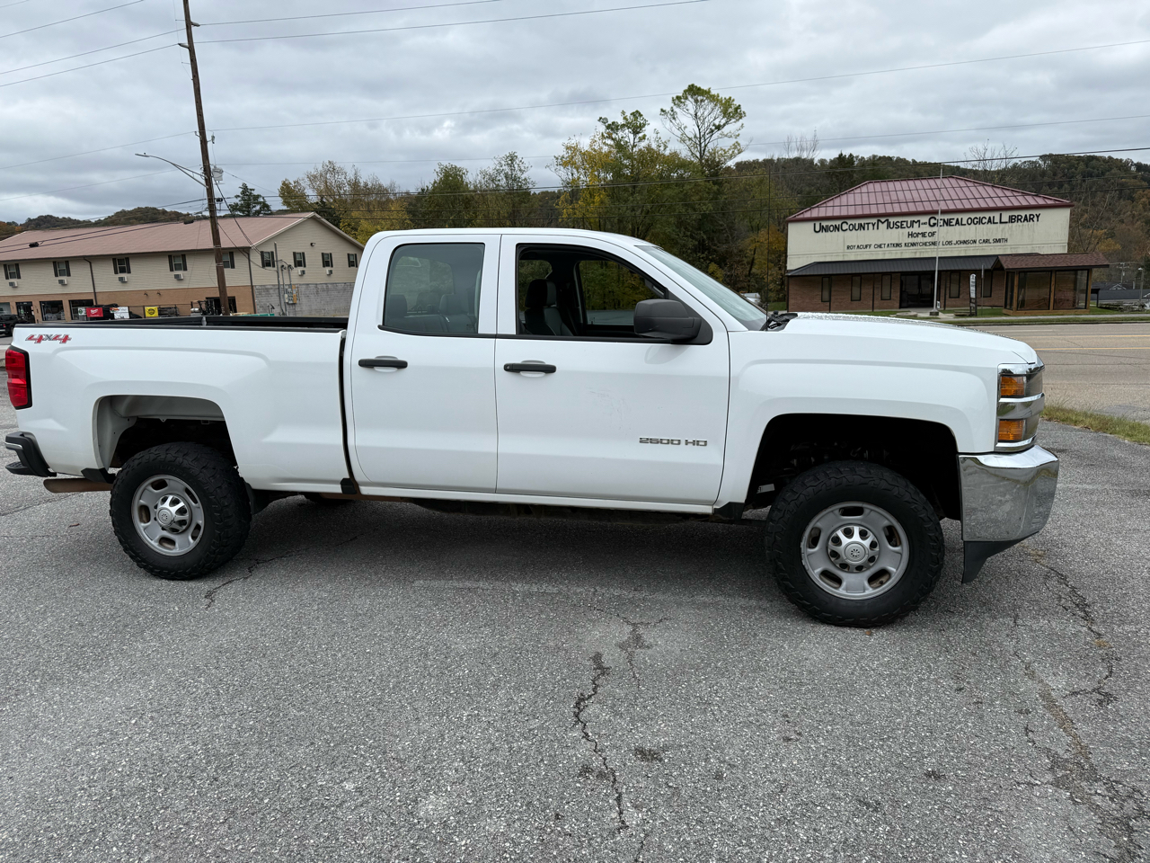 Chevrolet Silverado 2500HD 4WD Crew Cab 153" LT 2017 Chevrolet Silverado 2500HD 4WD Crew Cab 153" LT 2017
