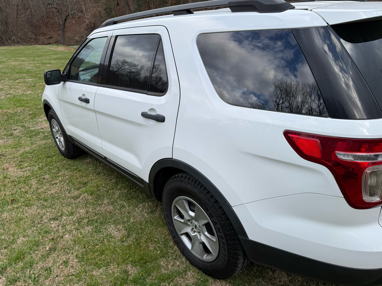 Ford Explorer Base 4WD 2014