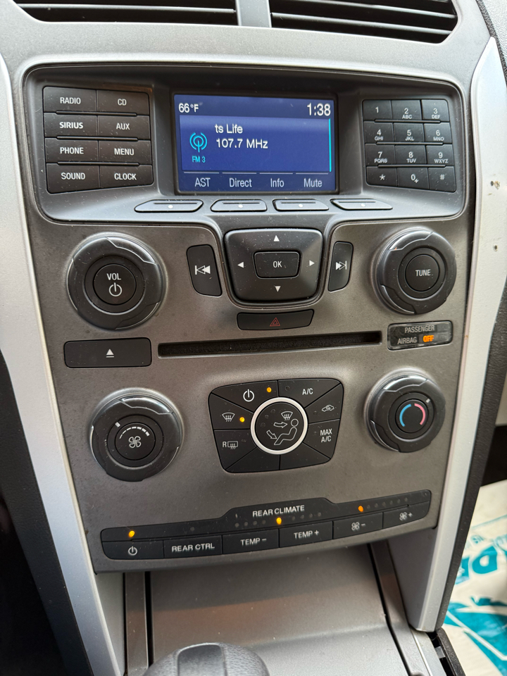 Ford Explorer Base 4WD 2014