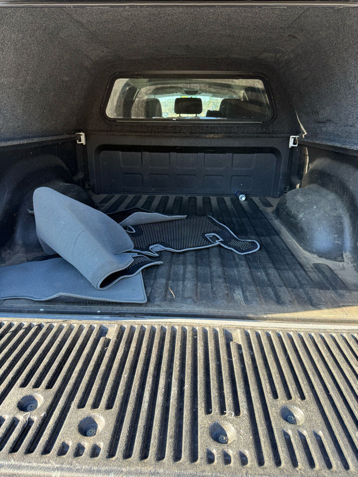 Dodge Ram 2500 Laramie Mega Cab 4WD 2009