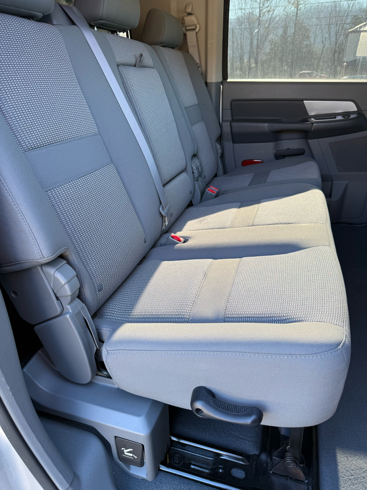 Dodge Ram 2500 Laramie Mega Cab 4WD 2009