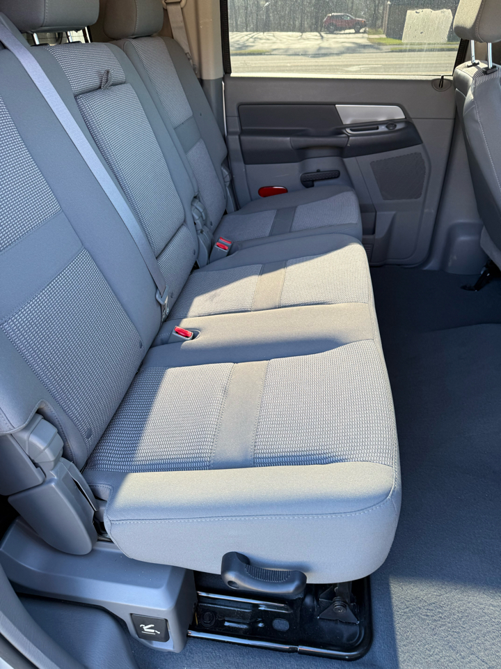 Dodge Ram 2500 Laramie Mega Cab 4WD 2009