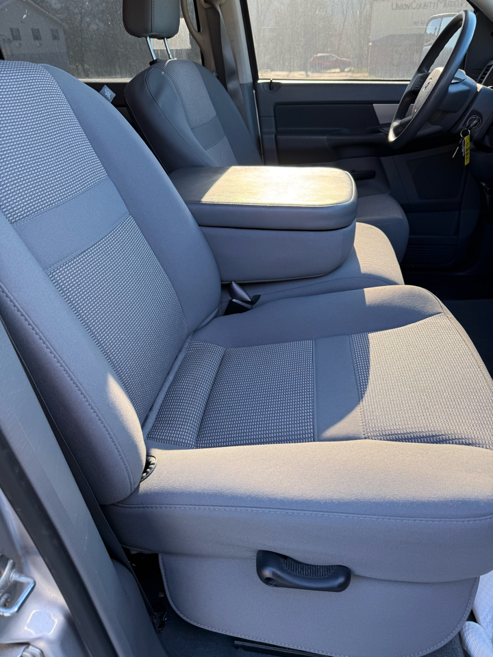 Dodge Ram 2500 Laramie Mega Cab 4WD 2009