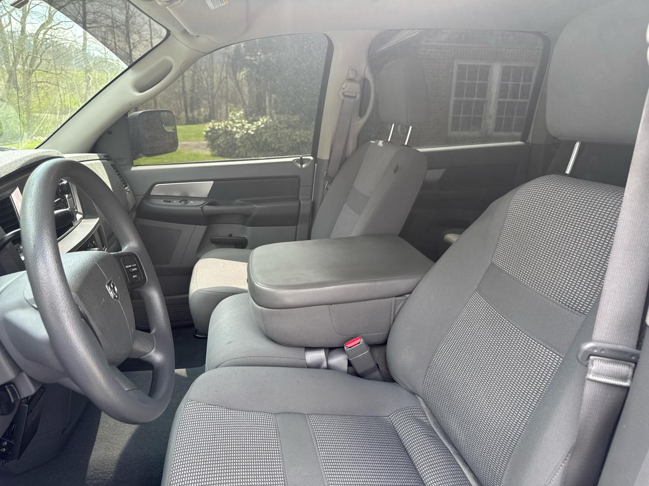 Dodge Ram 2500 Laramie Mega Cab 4WD 2009