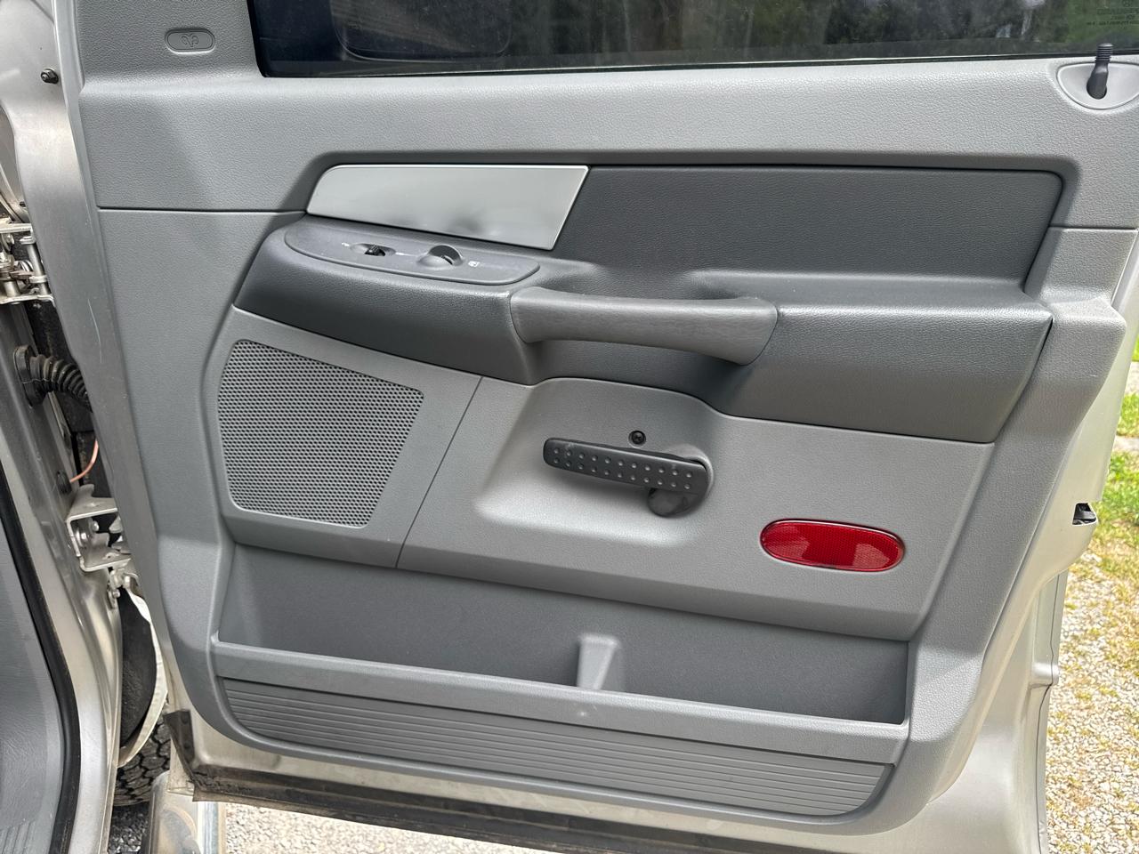 Dodge Ram 2500 Laramie Mega Cab 4WD 2009