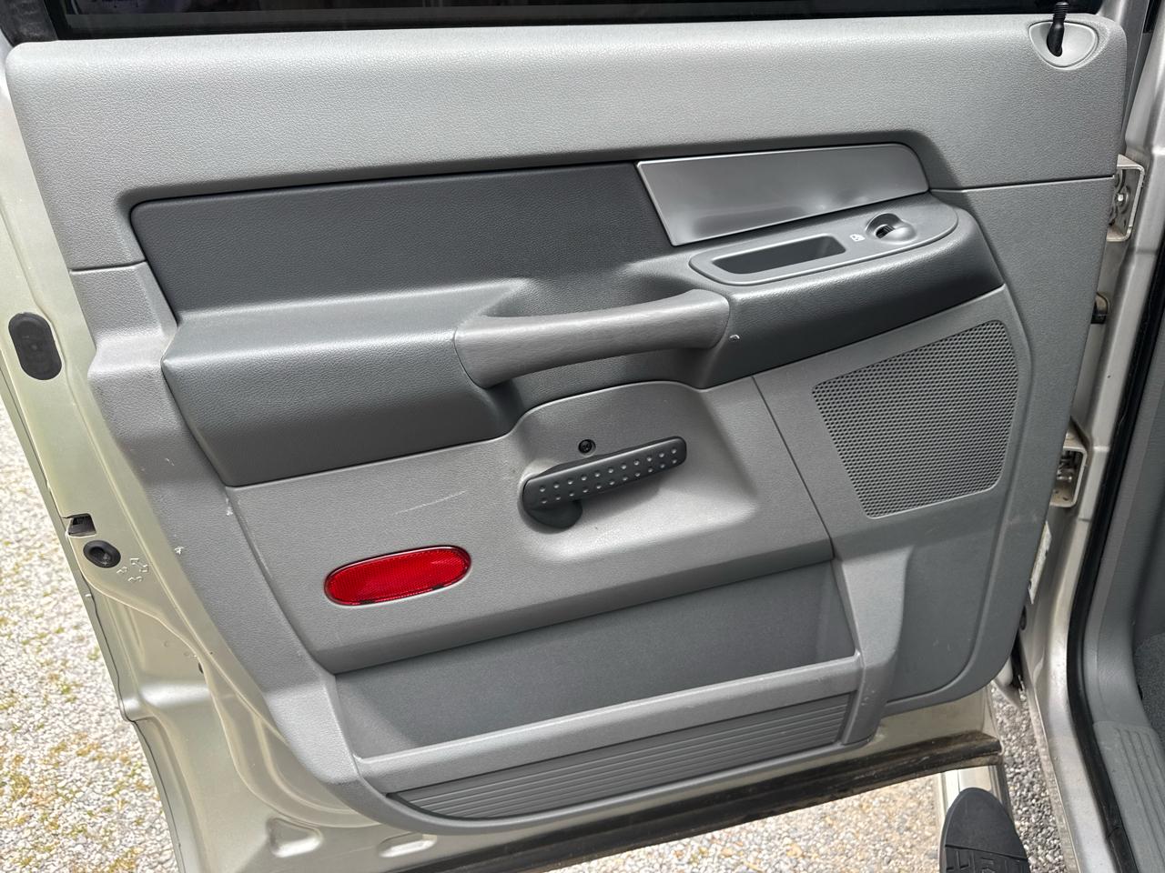 Dodge Ram 2500 Laramie Mega Cab 4WD 2009