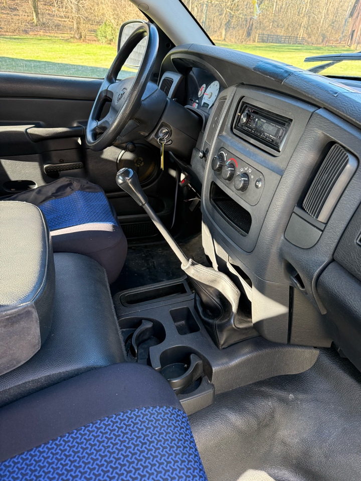 Dodge Ram 1500 ST Quad Cab Short Bed 2WD 2003