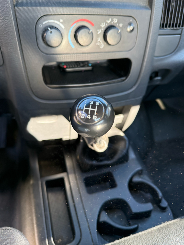 Dodge Ram 1500 ST Quad Cab Short Bed 2WD 2003