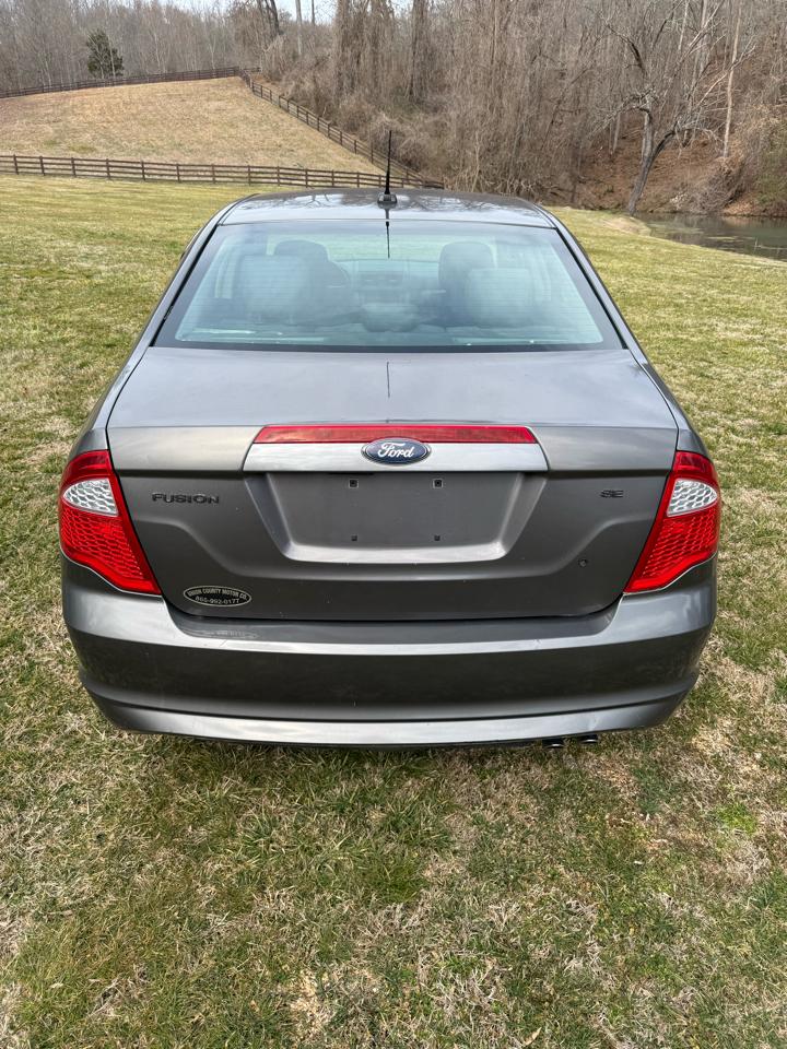 Ford Fusion I4 SE 2011