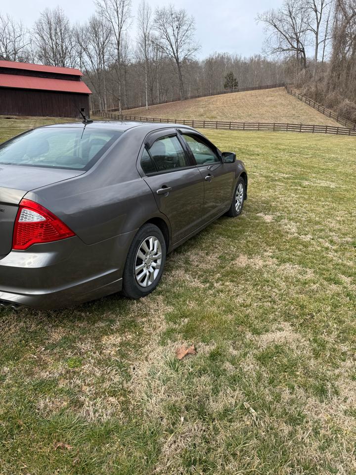 Ford Fusion I4 SE 2011