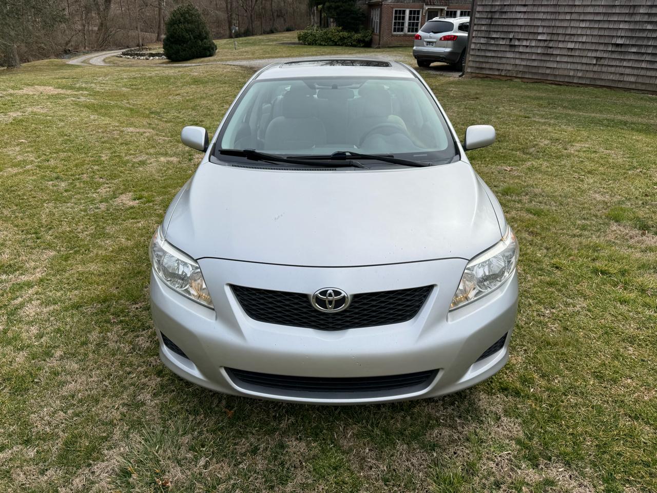 Toyota Corolla 4dr Sdn Base Auto 2009