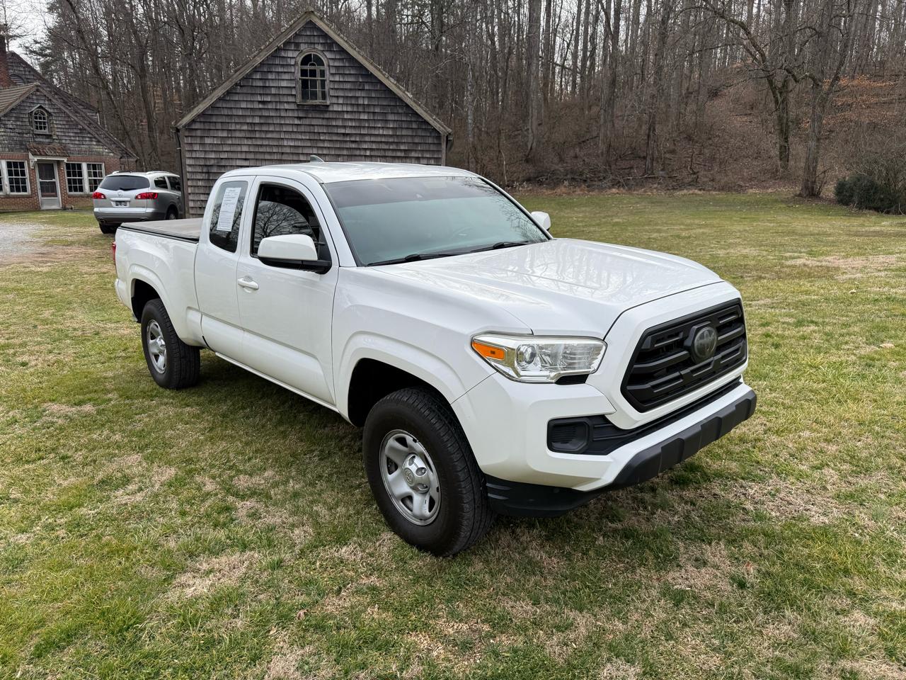 Toyota Tacoma SR5 Access Cab I4 6AT 2WD 2018