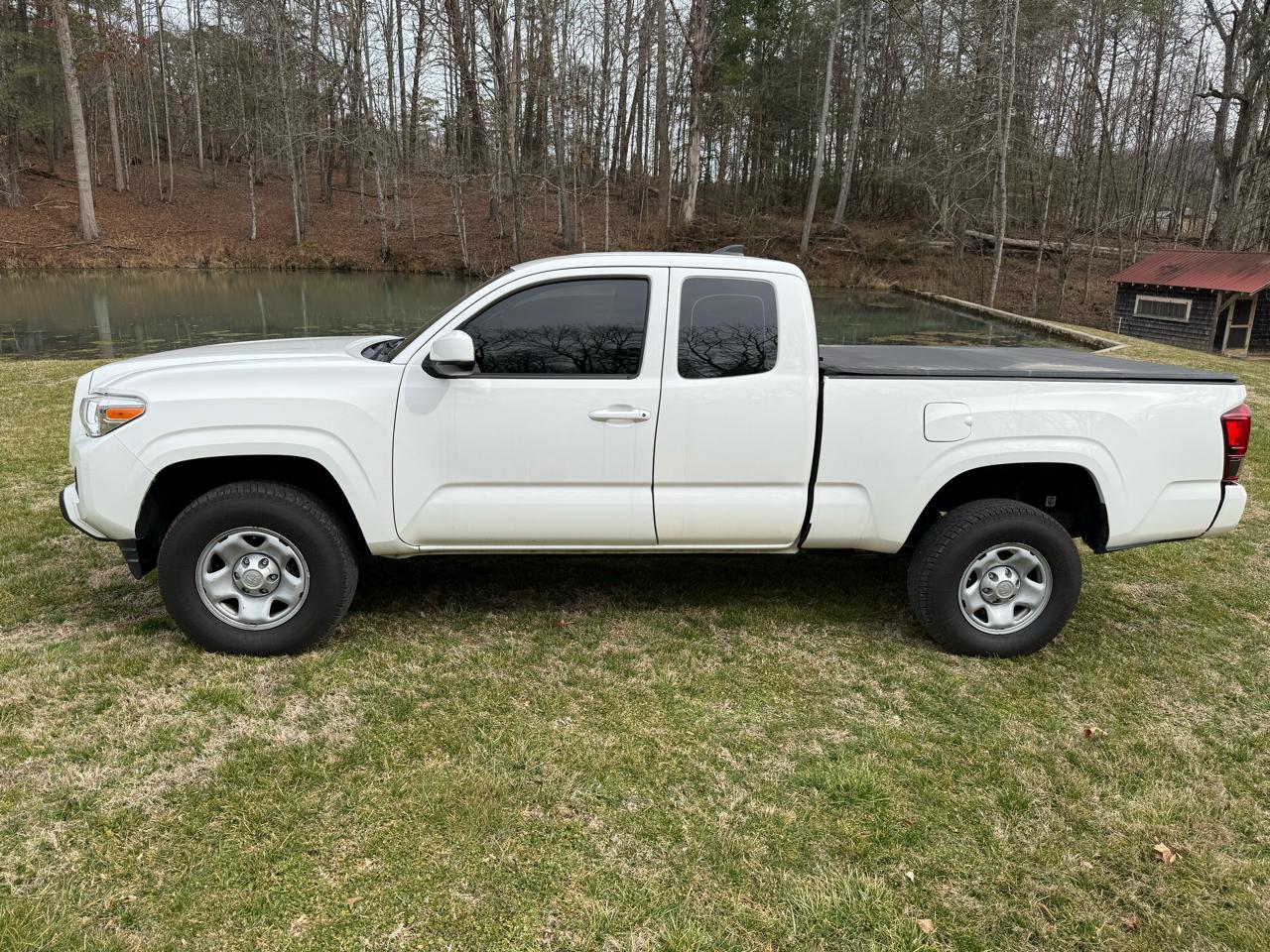 Toyota Tacoma SR5 Access Cab I4 6AT 2WD 2018