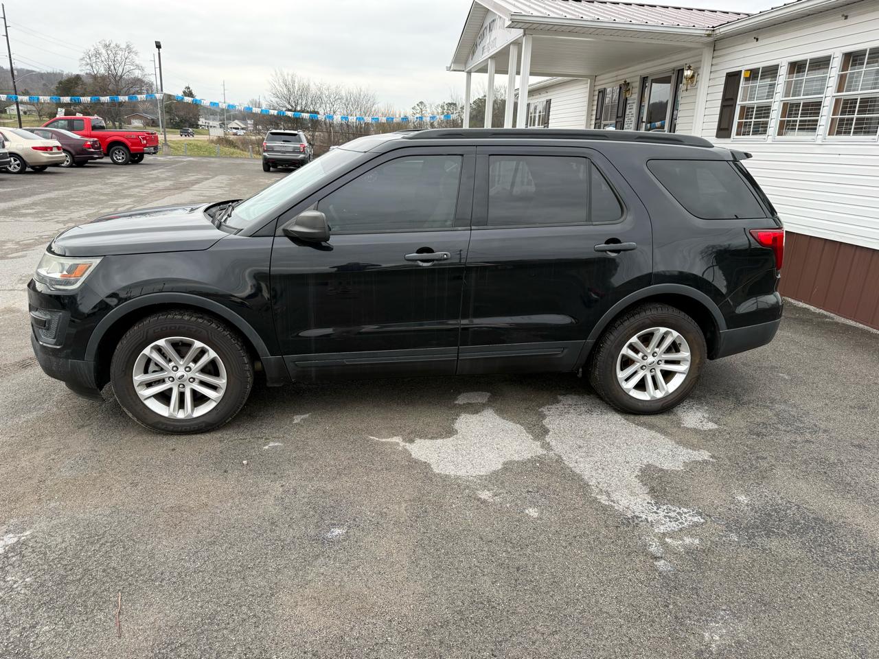 Ford Explorer Base FWD 2017