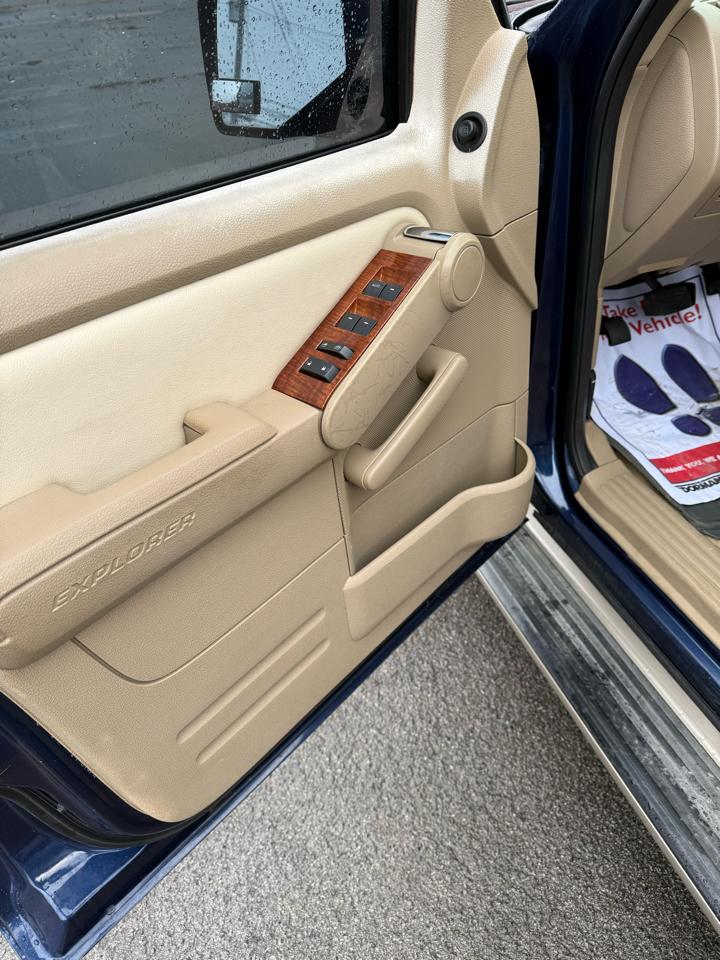 Ford Explorer Eddie Bauer 4.0L 4WD 2007