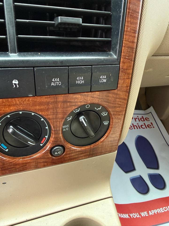 Ford Explorer Eddie Bauer 4.0L 4WD 2007