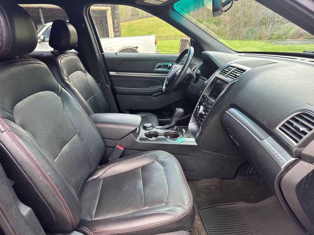 Ford Explorer Sport 4WD 2016