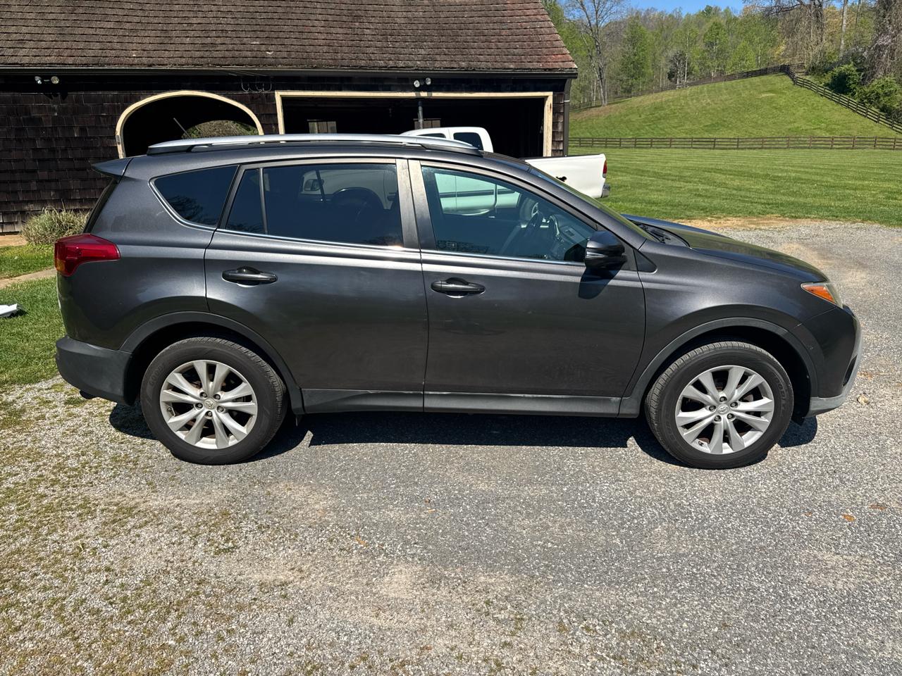 Toyota RAV4 Limited AWD 2015