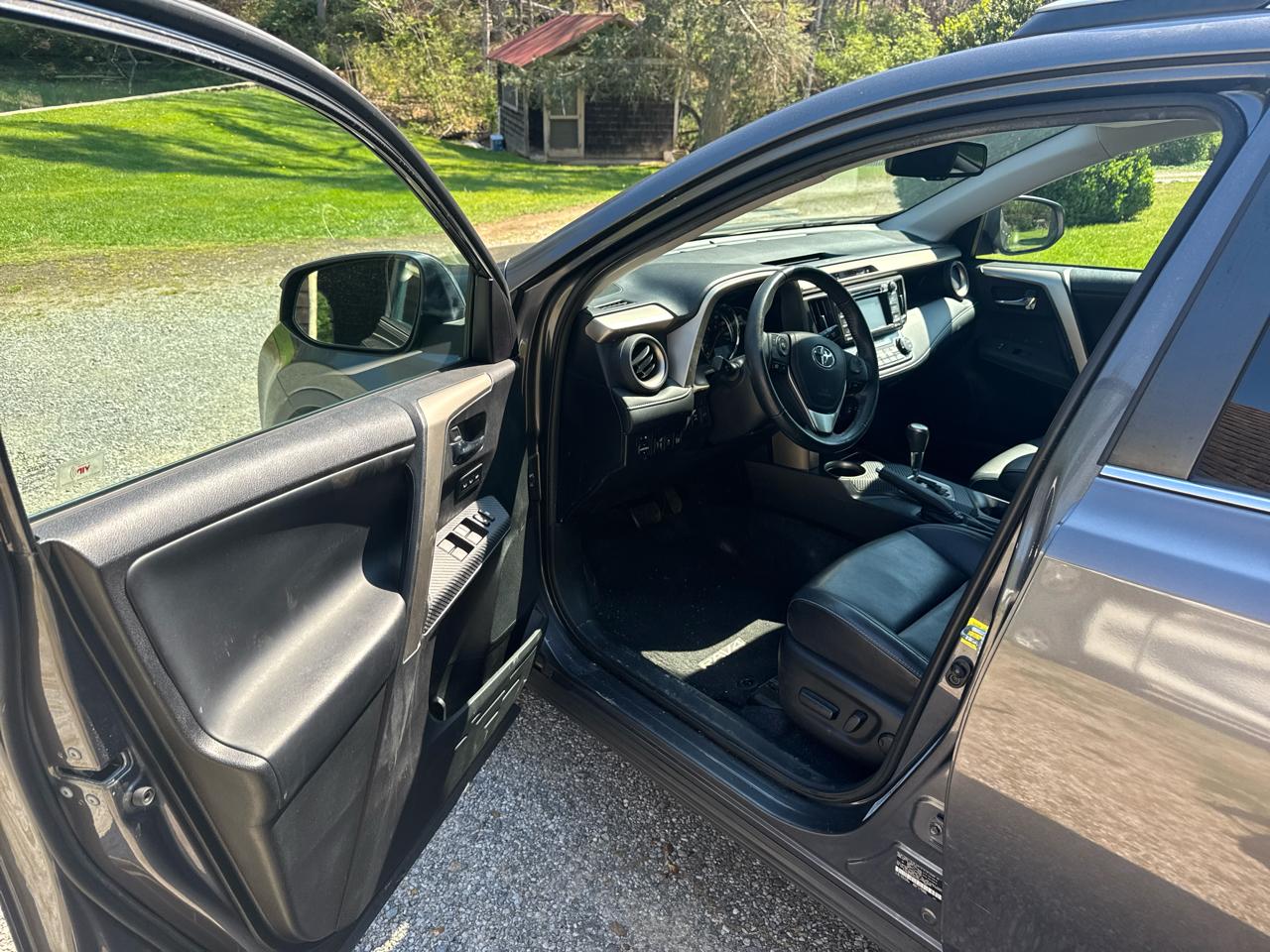 Toyota RAV4 Limited AWD 2015