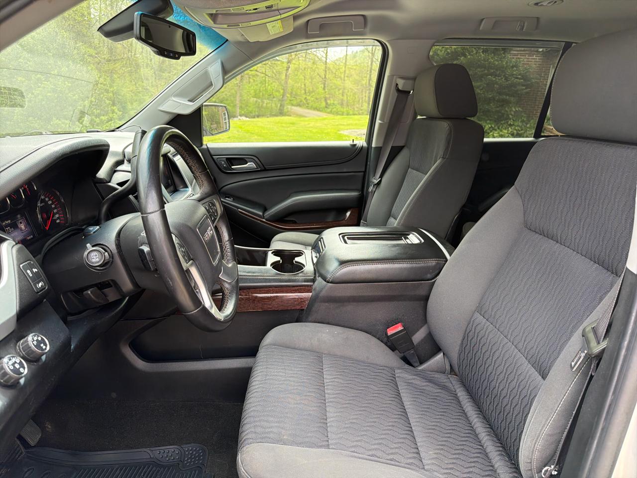 GMC Yukon SLE 4WD 2015