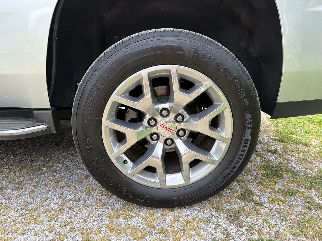 GMC Yukon SLE 4WD 2015