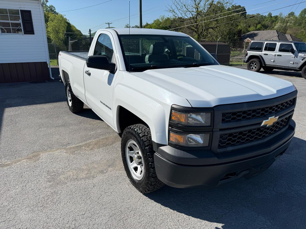 Chevrolet Silverado 1500 1LT Regular Cab Long Box 4WD 2015