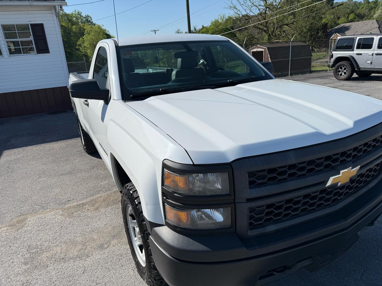 Chevrolet Silverado 1500 1LT Regular Cab Long Box 4WD 2015