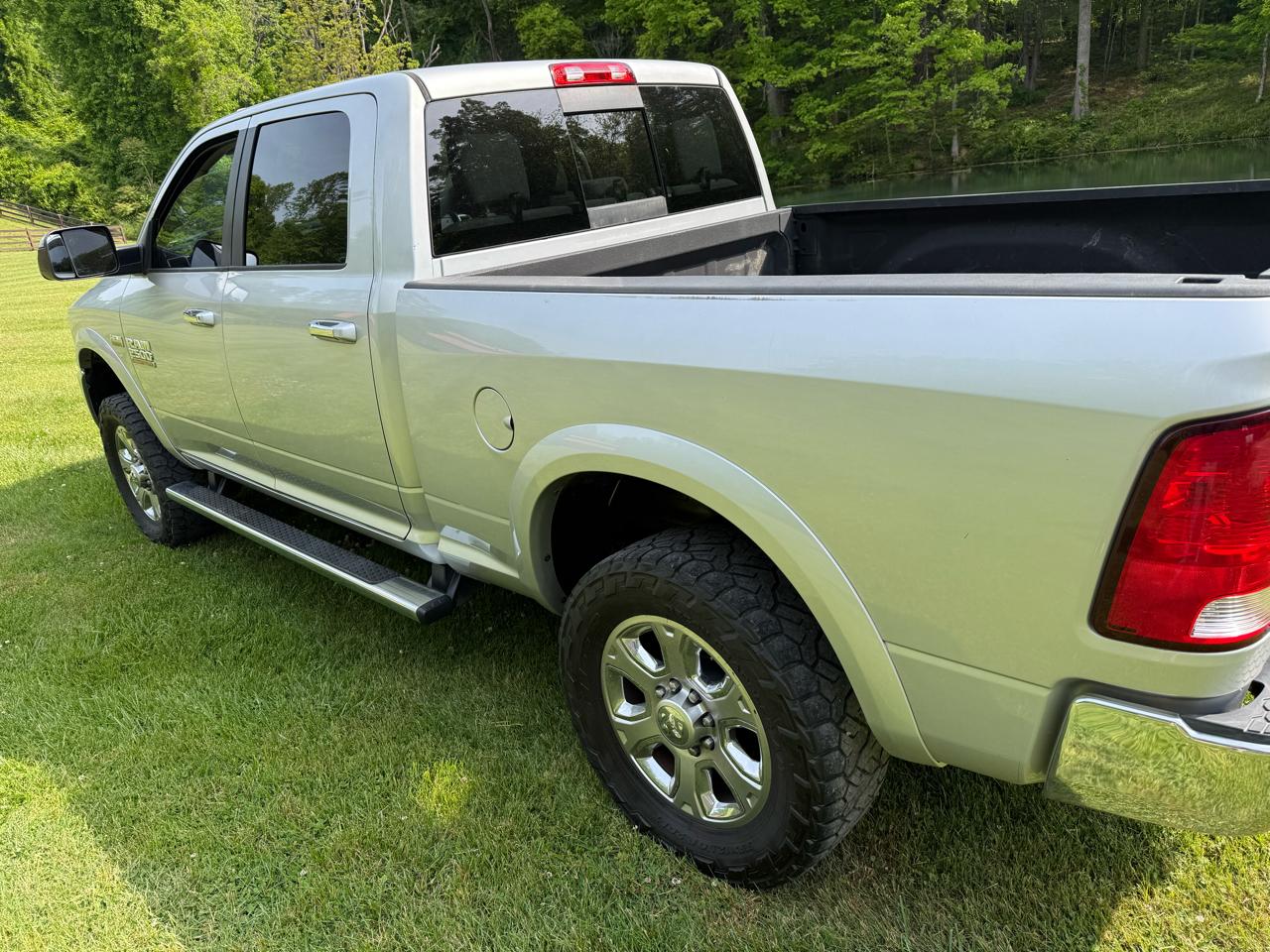 RAM 2500 SLT Crew Cab SWB 4WD 2014