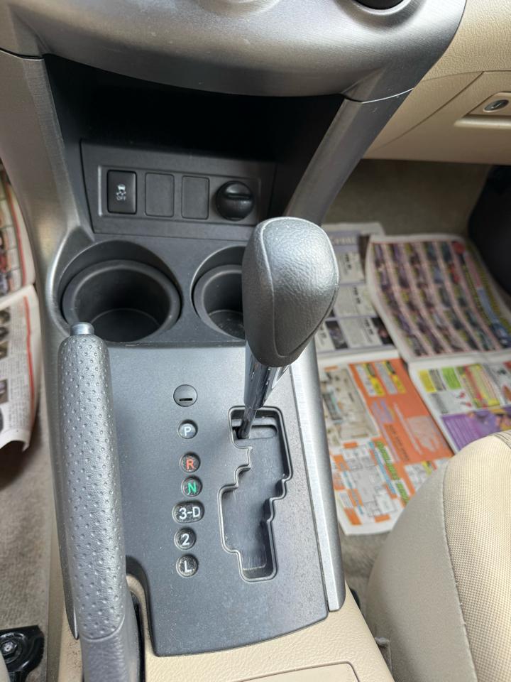 Toyota RAV4 Base I4 4WD 2009