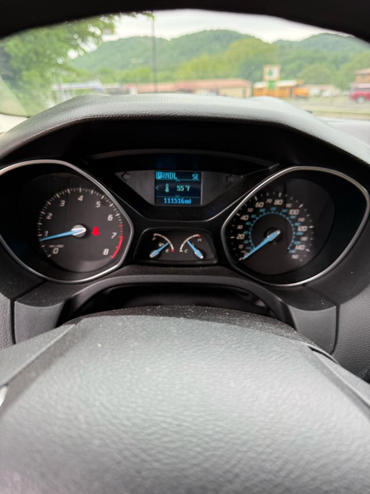 Ford Focus SE Sedan 2012