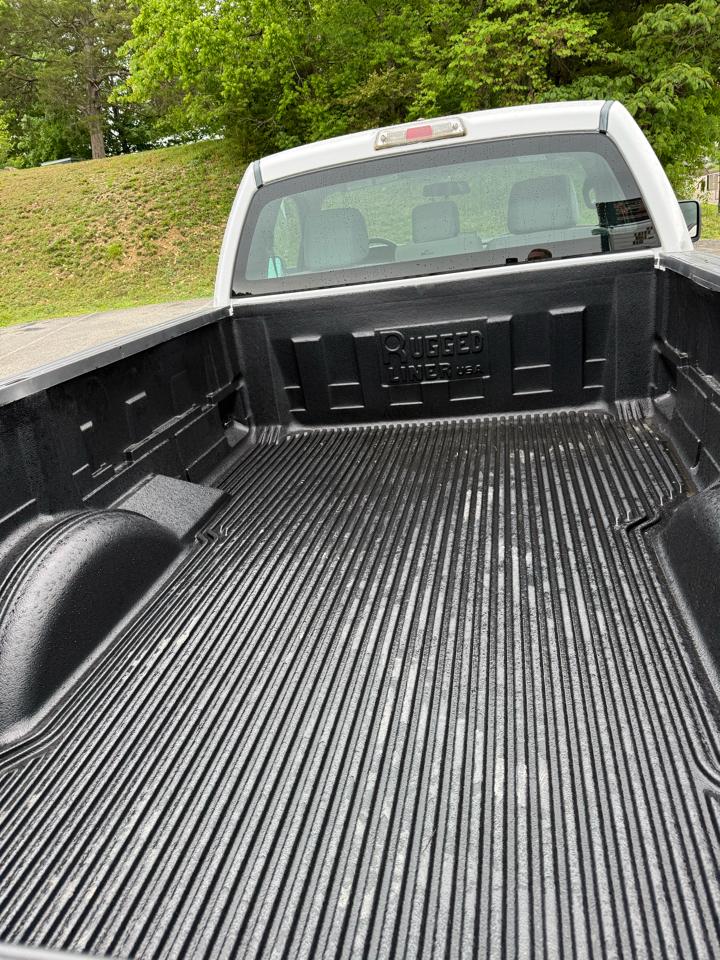 Ford F-150 4WD Reg Cab 141" XL 2012