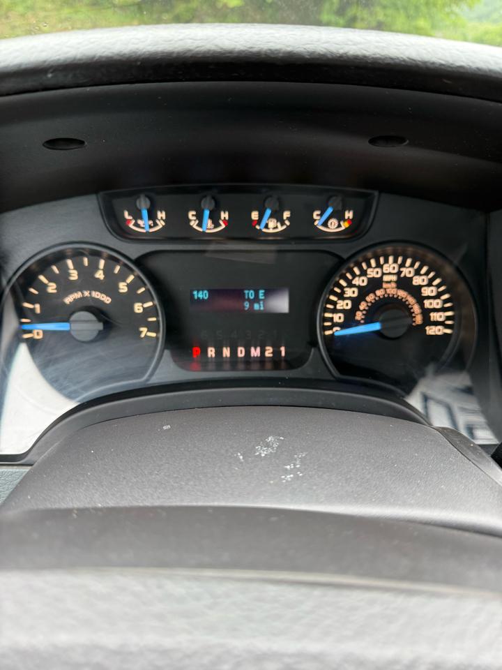 Ford F-150 4WD Reg Cab 141" XL 2012