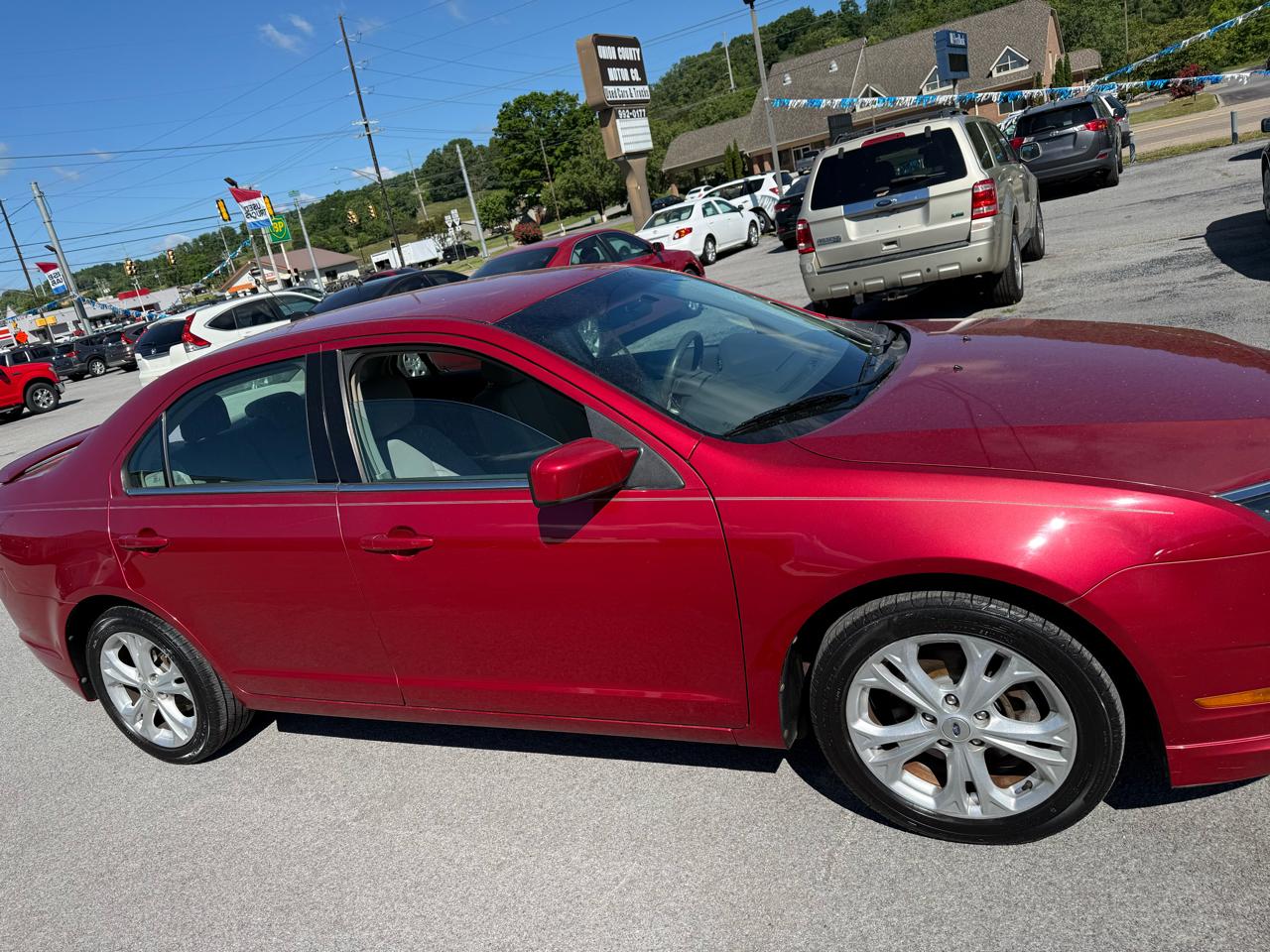 Ford Fusion SE 2012