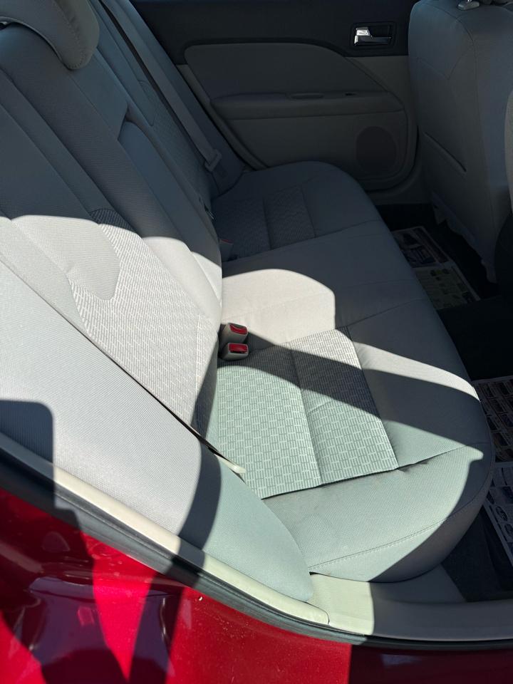 Ford Fusion SE 2012