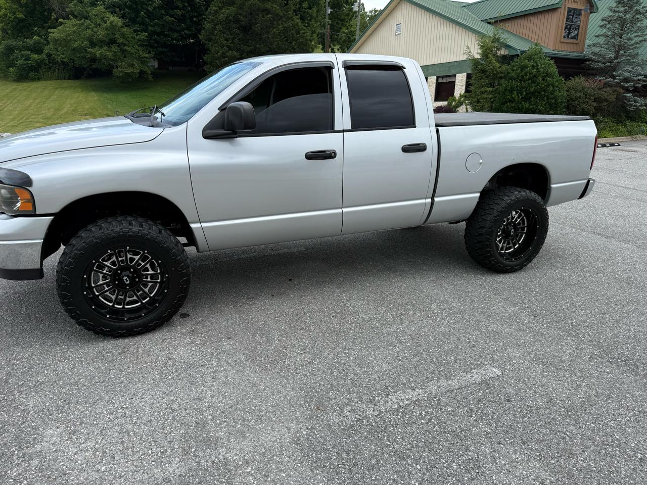 Dodge Ram 1500 ST Quad Cab Short Bed 4WD 2005