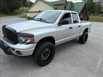 2005 Dodge Ram 1500 ST Quad Cab Short Bed 4WD
