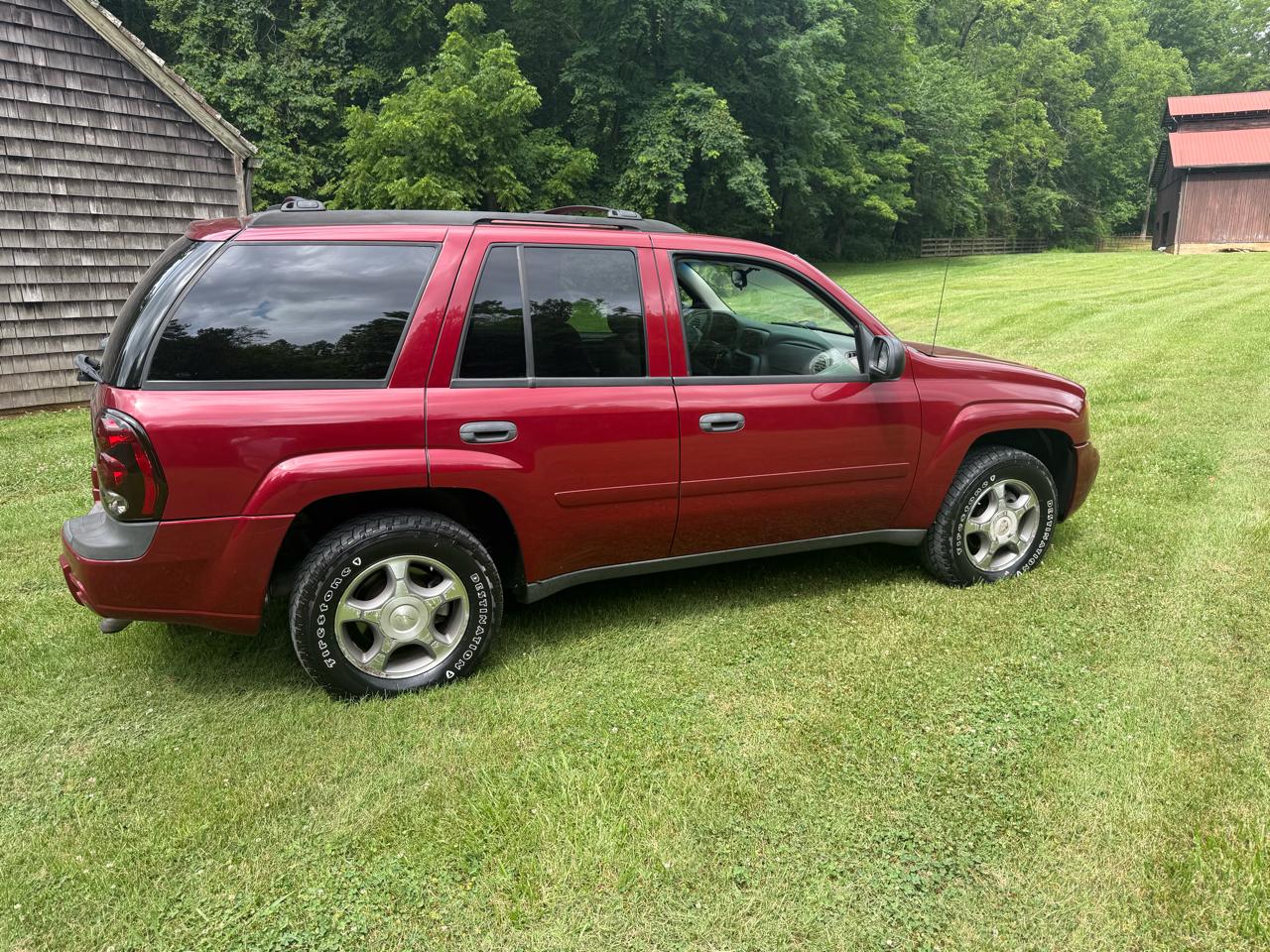 Chevrolet TrailBlazer LS1 2WD 2007
