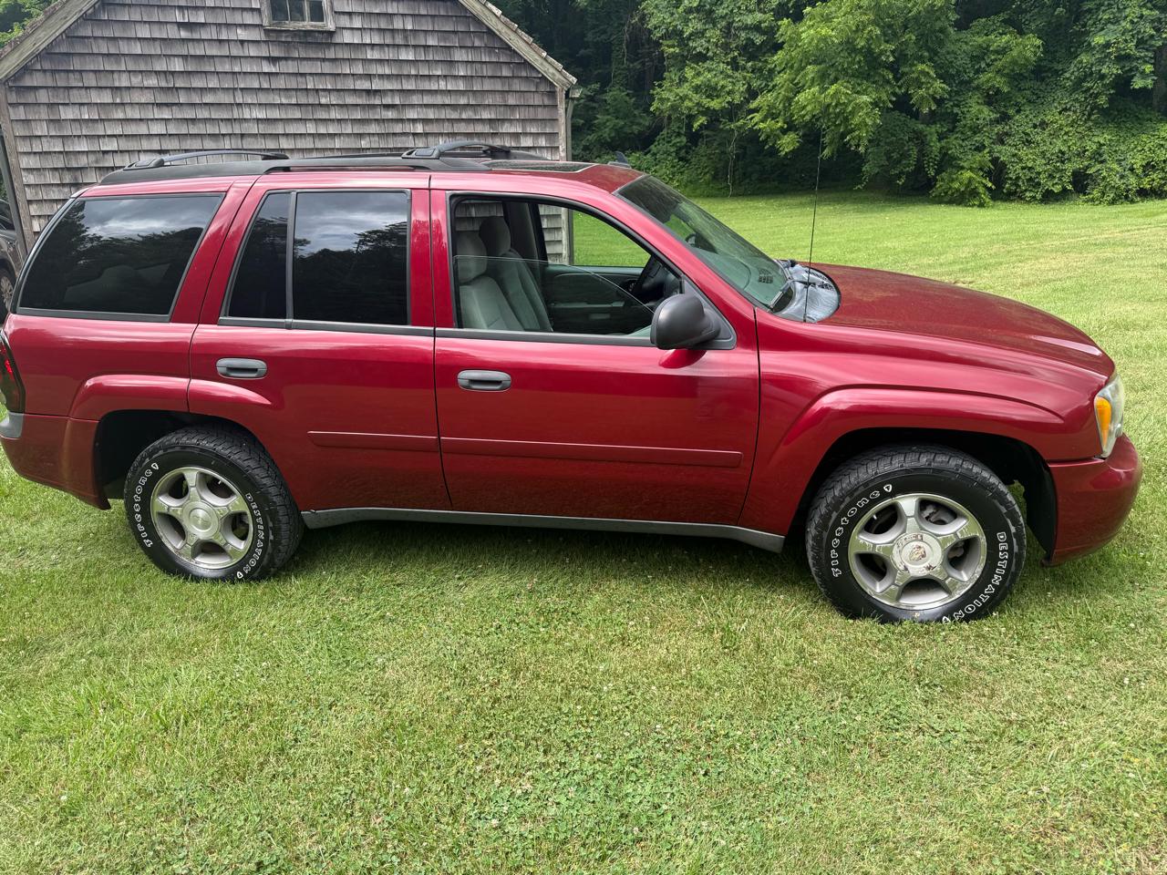 Chevrolet TrailBlazer LS1 2WD 2007