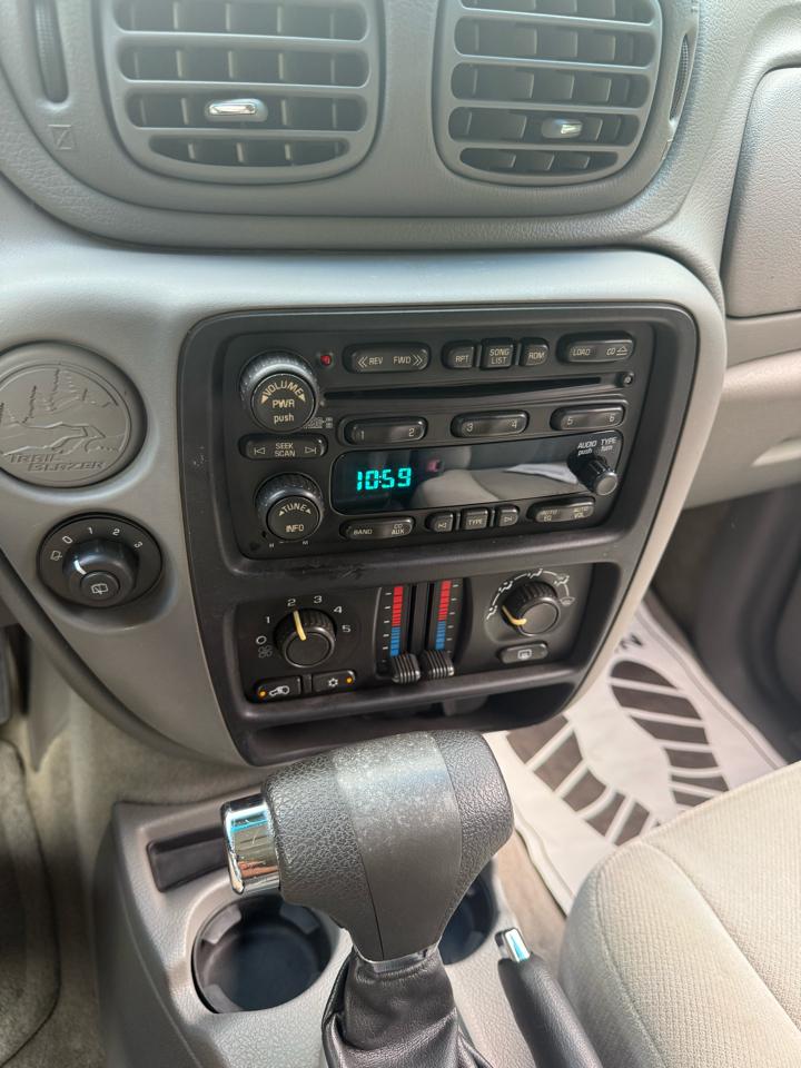 Chevrolet TrailBlazer LS1 2WD 2007